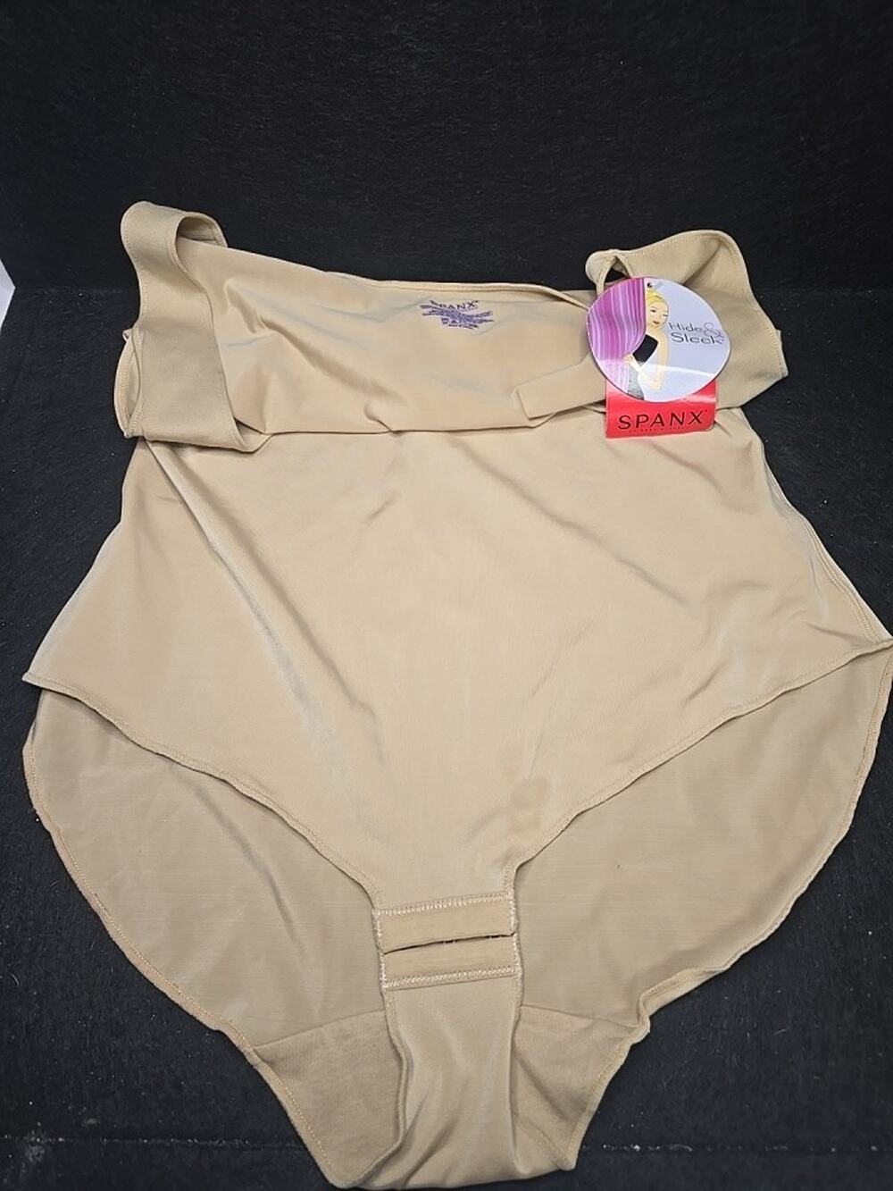 Spanx NWT Open Bust Bodysuit Panties Size XL Hide & Sleek
